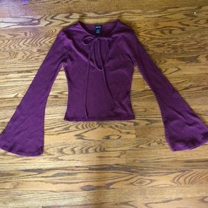 Key Hole-Bell Sleeved Shirt